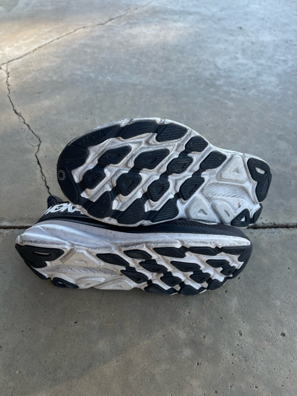 Hoka One One Clifton 9 Men’s Running Shoes Size 9B Black And White Lace Up - Picture 7 of 7